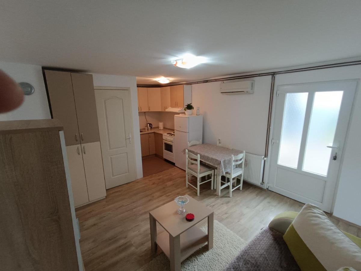 Apartamento M&V House Novi Sad Exterior foto